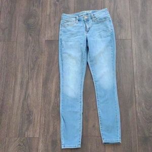 Universal Thread light blue jeans